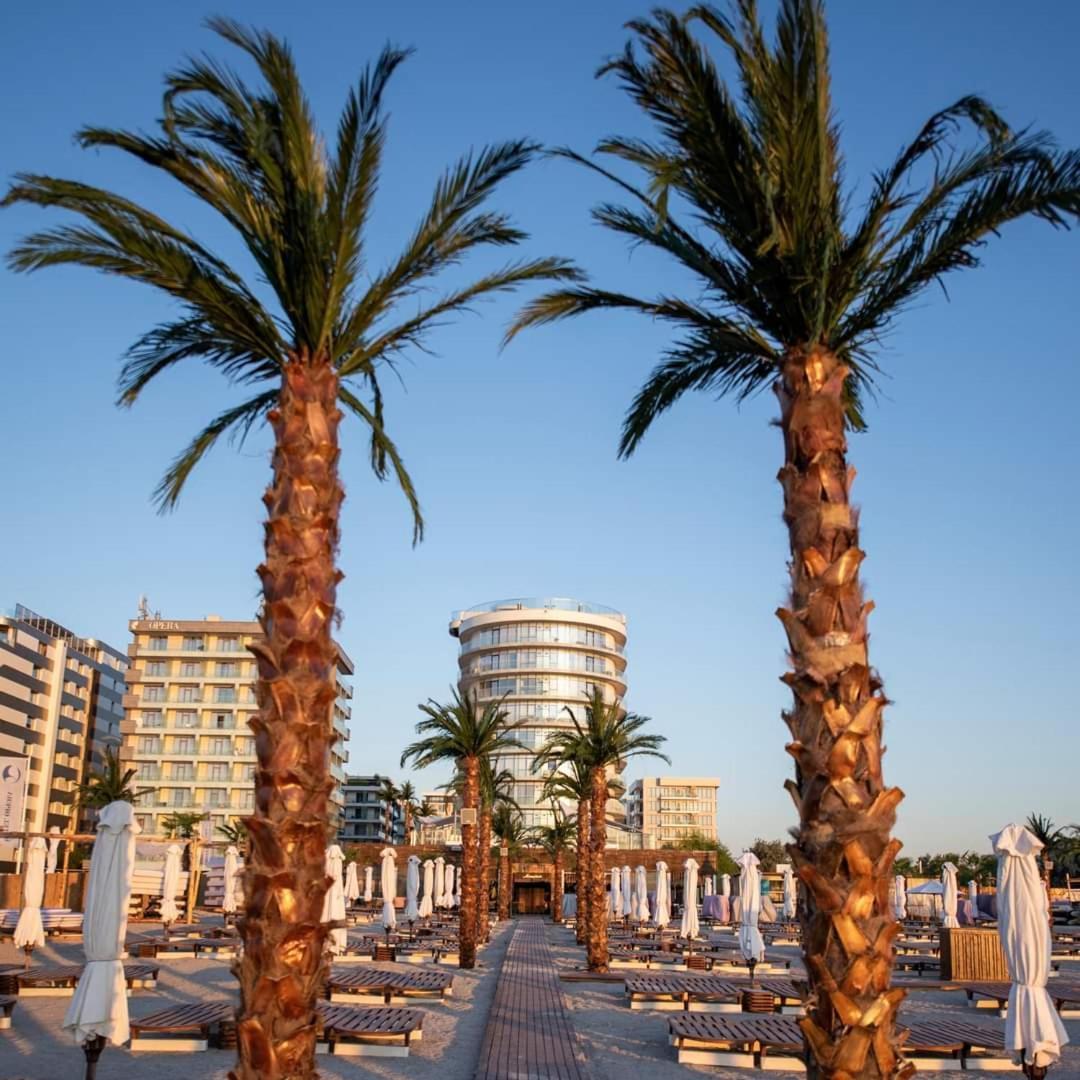White Tower Mamaia Prestige Apartments Exterior photo